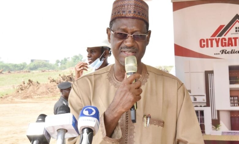 Minister of Housing and Urban Development