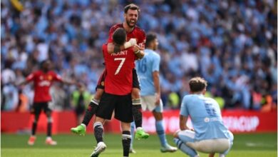 Manchester United stun Manchester City to win FA Cup 8 United