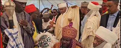 Bukola Saraki and his thugs’ perennial disrespect for the Emir of Ilorin, by Farook Kamaldeen 1 Bukola