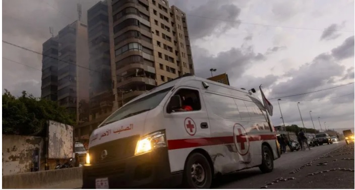 Lebanon hospitals close as Israeli strikes hit health facilities 1 BBC