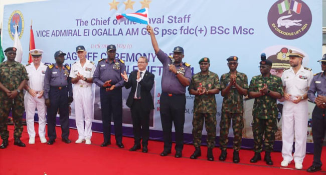 3rd Edition: Navy launches 'Crocodile Lift' for amphibious operations 5 Crocodile Lift