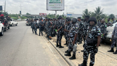 3 policemen injured as reckless driver rams checkpoint in Edo 7 Rivers Security Operatives In Power Showoffs To Intimidate Protesters