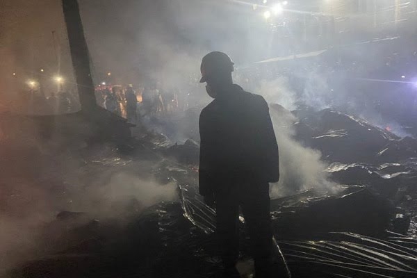 Fire razes Alaba Rago market in Lagos 3 Alaba Rago market