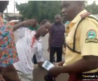BREAKING: Many passengers injured as 'Molue' crashes into expressway median in Abule Egba 7 1000191810