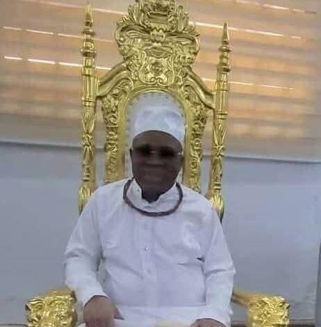 The choice of Igbá Oyin by Oba Clement Adesuyi Haastrup, Owa Akorede, Ajimoko III 1 Owa Obokun