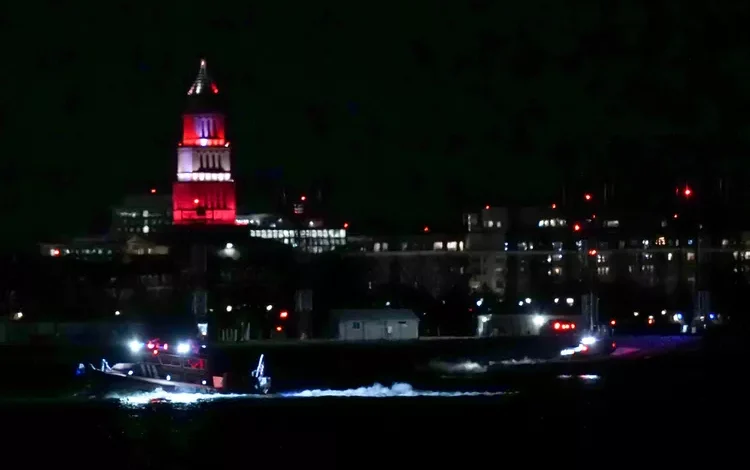 Air traffic controller asked Blackhawk helicopter if it had American Airlines Jet 'in sight' 30 seconds before crash: Report 1 Plane crash at Reagan Washington National Airport 012925 1 d3cdfa6c88874eb5baa43a24cc7c387b