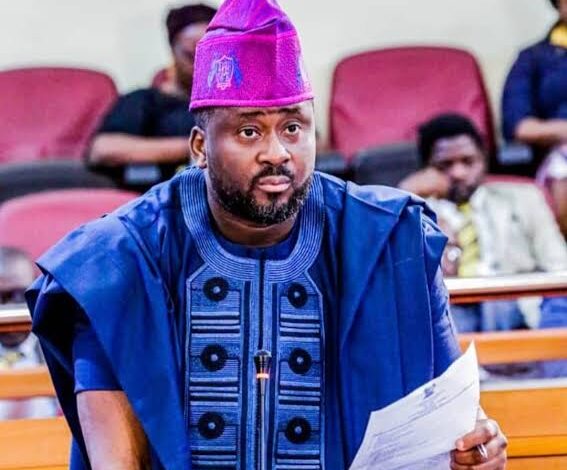 Lagos Assembly: Elliot, 2 others pledge loyalty to Speaker Meranda 1 images 156