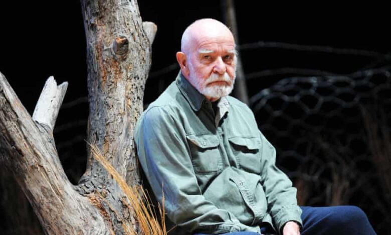 Athol Fugard, South African political dissident playwright, dies aged 92 1 2800