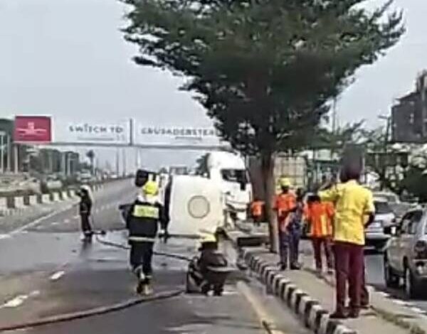 LASTMA averts fire disaster as fully-loaded tanker overturns on Oshodi-Gbagada expressway 1 IMG 20250304 WA0331 2 600x752 1
