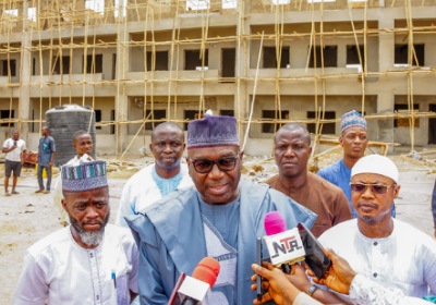 AbdulRazaq inspects multistorey prototype school, pledges more investment in public education 1