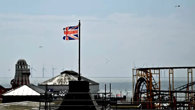 Record number of Americans applied for UK citizenship after Trump Re-election 1 gettyimages 2155386154