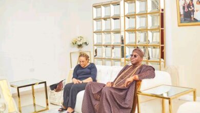 Oba Ghandi pays condolence visit to Florence Ajimobi over daughter's demise 4 IMG 20250405 WA0002