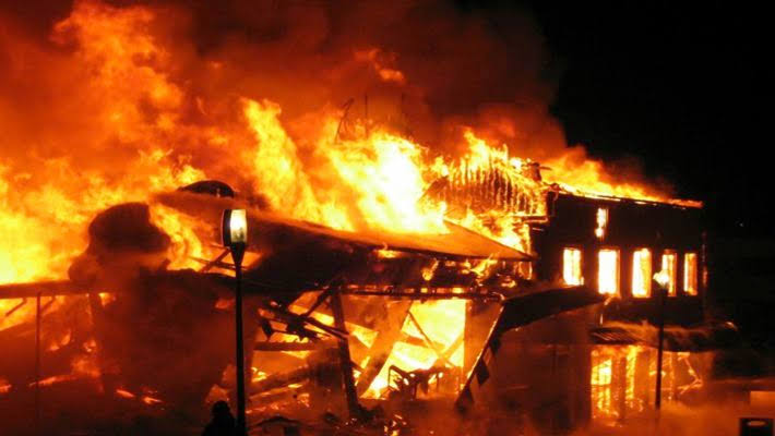 BREAKING: Valuables perish as fire guts several shops in Ibadan 1 IMG 20250411 WA0030