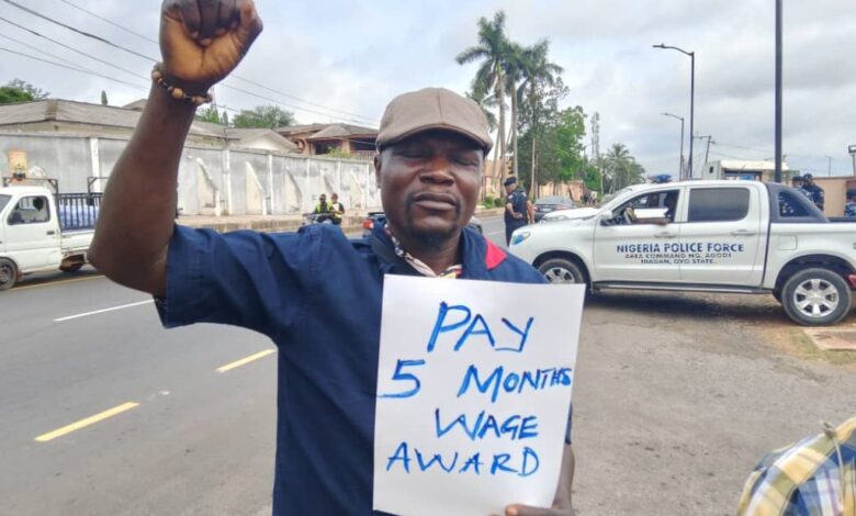 Oyo: Federal workers occupy secretariat, announce indefinite strike 3 IMG 20250423 WA0008
