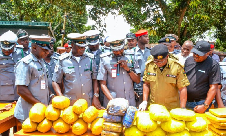 Customs intercepts smuggled arms, others worth N314.1m in Ogun 5 cc