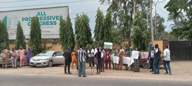 Protest continues to trail Lagos APC chairmanship primaries 7 62ff2366 610f 4c77 bee4 d0eaaaeaa8b6 640x286 1