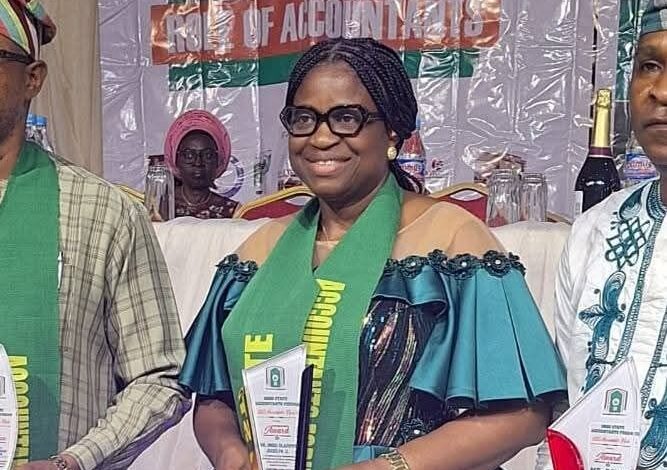 Ondo public servants honour first female accounting doctorate holder 5 FB IMG 17483853712662