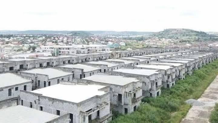 FG takes over 753 seized luxury duplexes from Emefiele, to sell to public 3 IMG 20250520 WA0024