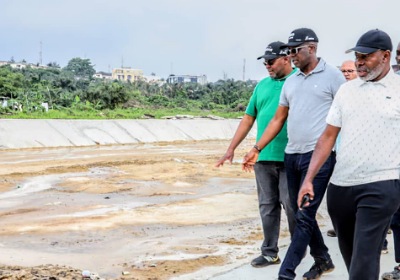 Wahab’s cleanup blitz and plastic ban herald a new environmental justice in Lagos, by Babajide Fadoju 1