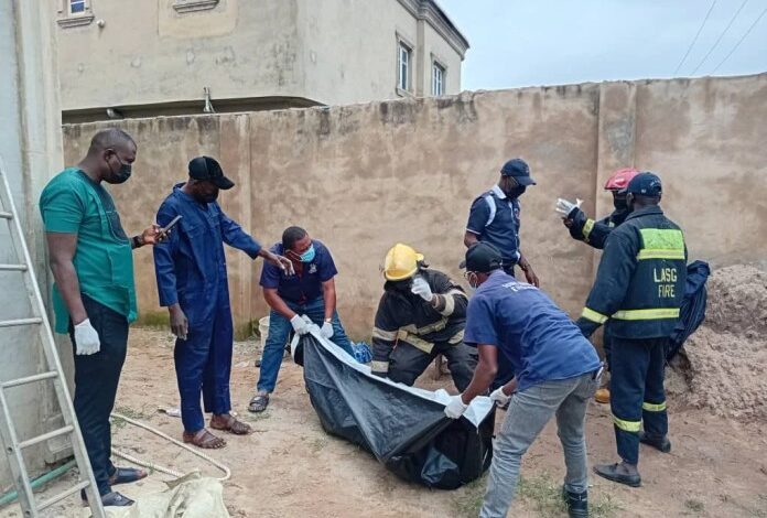 Unidentified woman found dead in deep well in Ijegun 3 service 1