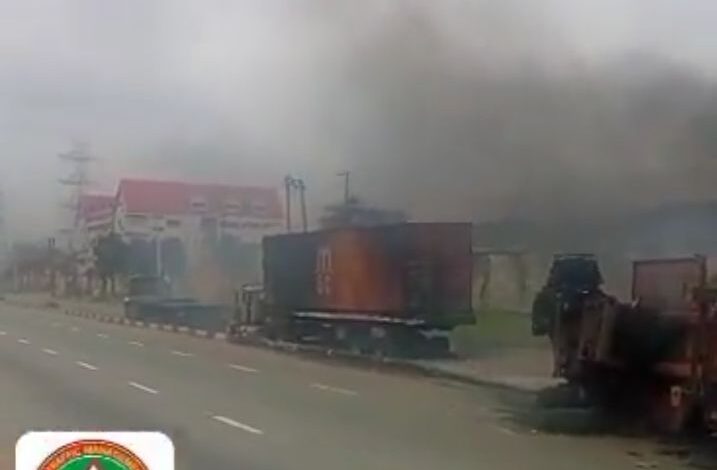 Tragedy as petrol tanker bursts into flames at Iyana Isolo 5 Screenshot 20250831 163252