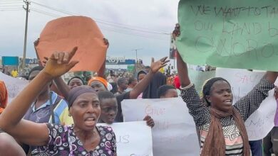Lagos residents protest midnight demolition of properties in Oworonshoki 1 5343840f a8ee 4159 850a ffa6884decf9
