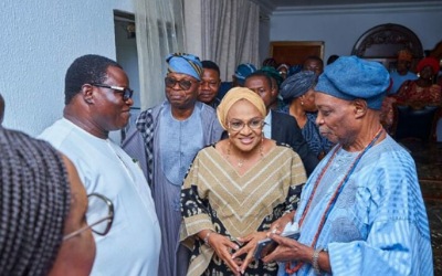 Ex-Oyo First Lady Florence Ajimobi visits Olubadan-designate Ladoja 3