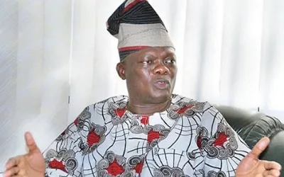 Oyo Senator Folarin warns public about fake social media account 1