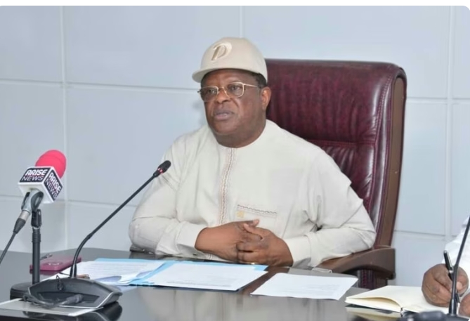 FG begins emergency repairs on damaged Sagamu-Benin bridge deck 1 Screenshot 20250902 195959