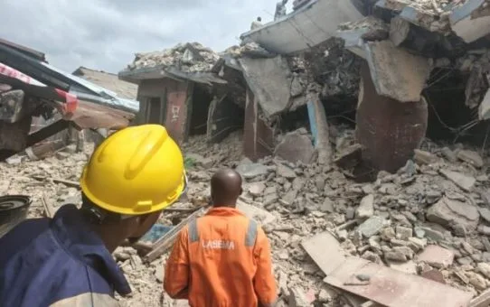 One dead, eight rescued as three-storey building collapses in Lagos 1 Building collapses in Lagos 542x340 1