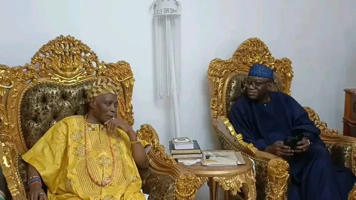 Fayemi visits Oba Ladoja, prays for transformational reign 1 IMG 20251011 WA0028