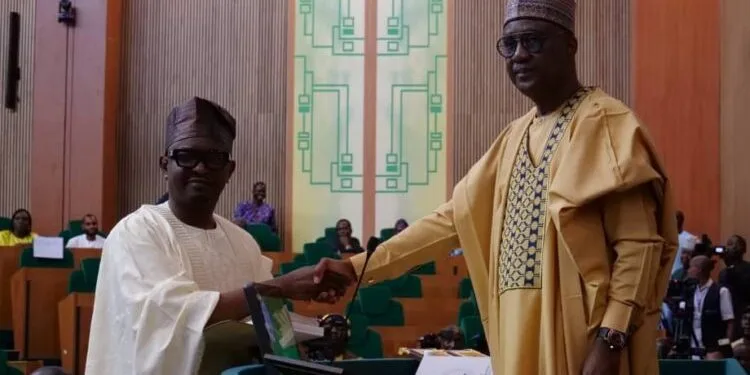 Speaker Abbas swears in Oyo’s newly elected lawmaker, Folajimi Oyekunle 1 IMG 20251014 WA0023