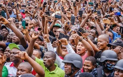 When everyone is political, by Oluwadare Ayeni 1