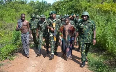Army rescues two kidnap victims, vows to flush out bandits from Kwara 1