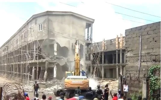 LASG gives Trade Fair Complex property owners 2 weeks to obtain necessary approvals 3 Trade Fair Demolition32