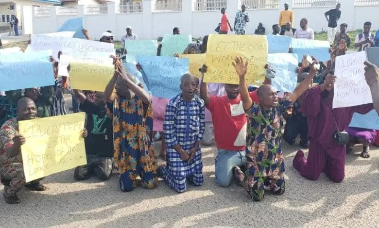 Residents appeal for reinstatement of suspended Owo Council chairman 1 1763490313818