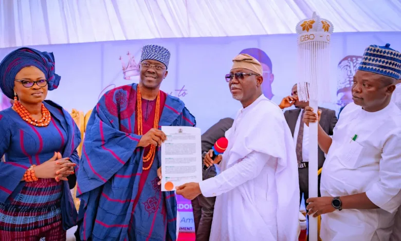 Oba Adeoye pledges support for women traders, community unity in Oke-Igbo 5 FB IMG 1762355855409