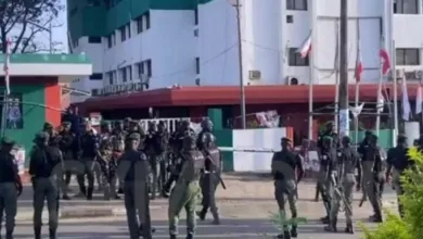 Police at PDP headquarters 768x384 1