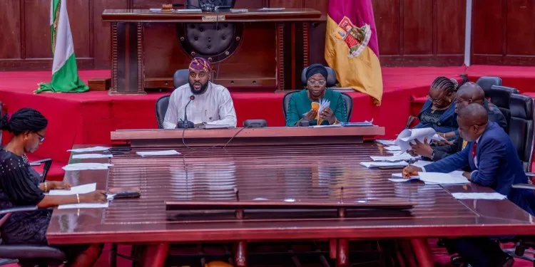 Oyo Assembly passes ₦892bn 2026 budget, reallocates ₦2bn to capital projects 1 IMG 20251218 WA0001