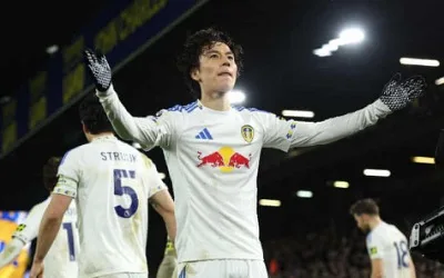 Leeds Utd score late to hold Liverpool in six-goal thriller 1