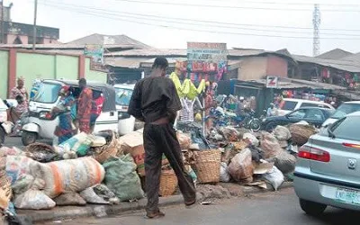Governor Makinde promises lasting solution to Ibadan refuse problem 1