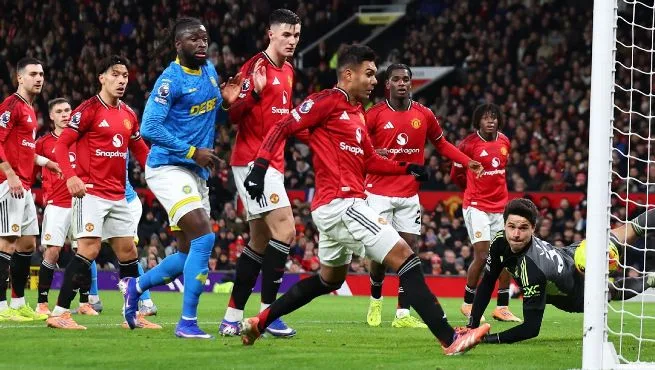Man Utd share spoils with Wolves at Old Trafford 1 i 1