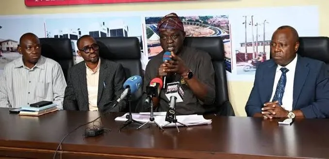 Oyo govt denies demolishing ex-Deputy Governor’s property, says only illegal fence removed 1 IMG 20260115 WA0054