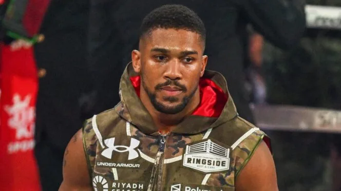 Anthony Joshua Undergoes Rib Treatment news central tv 664x373 1