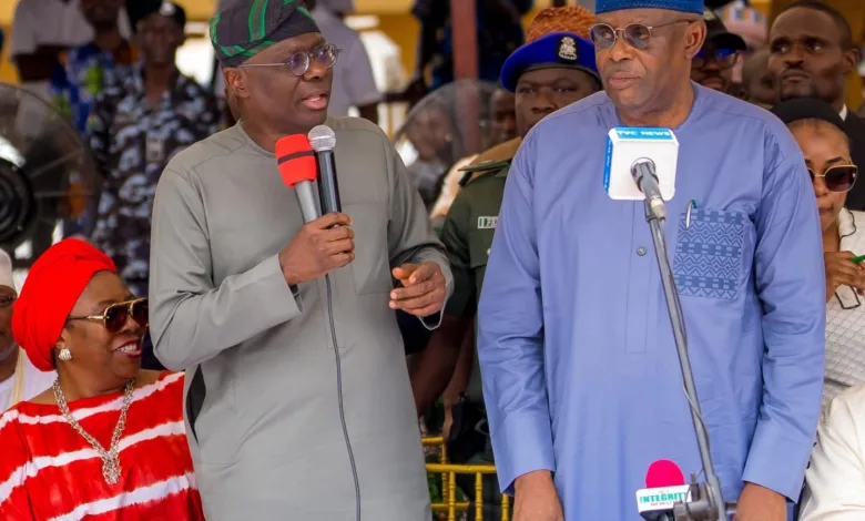 PHOTOS: Sanwo-Olu present as Faleke distributes empowerment items to over 2,000 Ikeja residents 21 IMG 0342