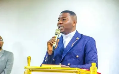 Popular Ibadan cleric, Agbala Gabriel, under fire over alleged donation, sex scandal 1