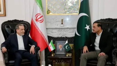 Iran offers Hormuz deal without nuclear talks, as it seeks broader buy-in 8 2026 04 25T064701Z 1156651916 RC26WKAOZKDE RTRMADP 3 IRAN CRISIS TALKS PAKISTAN 1777137985