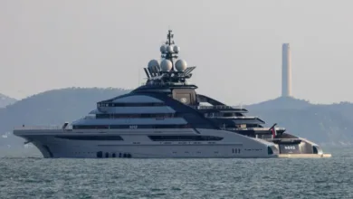 Russian superyacht sails through Strait of Hormuz despite blockade 9 8cdfb790 4298 11f1 b55d 0f258dce1735.jpg