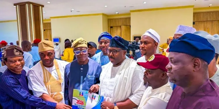 Oyo 2027: Alli, Akintunde, Oseni, Reps aspirants pick APC nomination forms 1 98ad03ba 3867 4d9d 97ad c820d89fc289