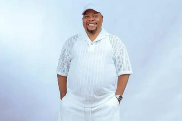 Gospel singer, Kehinde Adegbodu, raises alarm over armed robbery attack on family 1